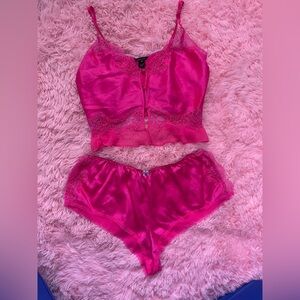 VICTORIA'S SECRET Tease Satin & Chiffon Flyaway hot pink Cami Set size medium